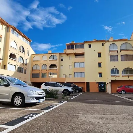 Le Calme Et La Luminosite Du Port Ideal Pour Un Bon Sejour * Leucate